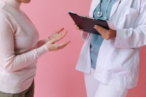 Woman meeting with her gut health coach during a one-on-one consultation